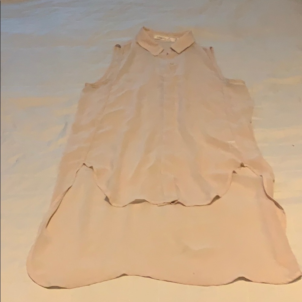 🦋 3 FOR $10 
See through blouse